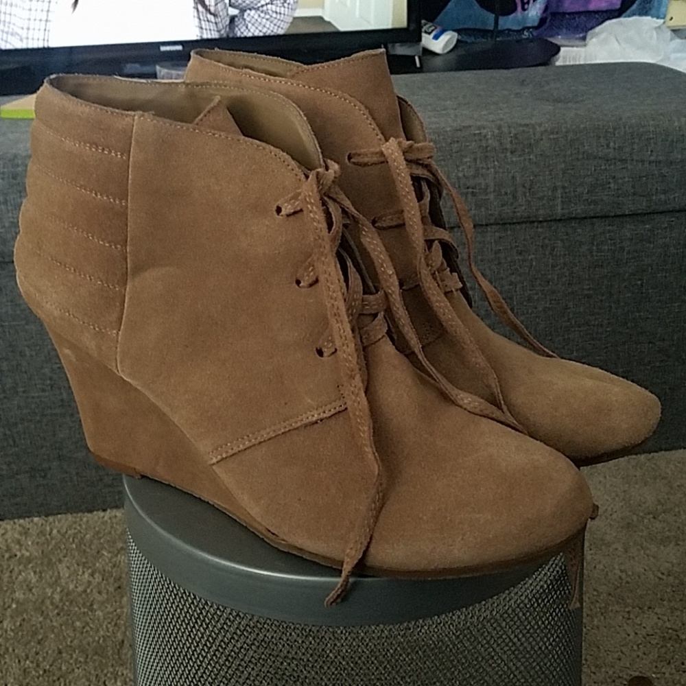 EUC suede wedge bootie